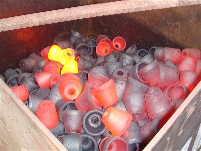 巴音郭楞锥头加工